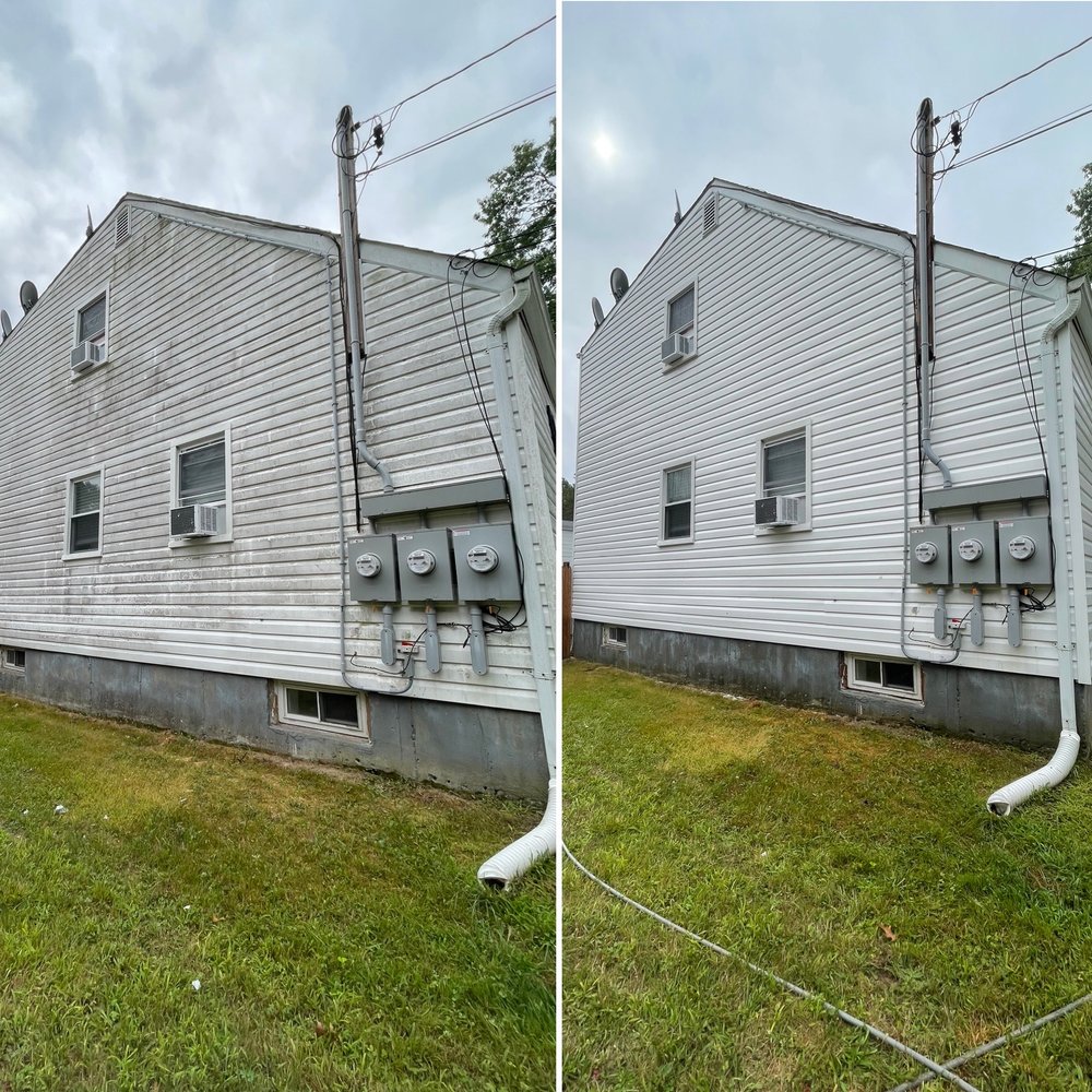 Professional exterior house cleaning
